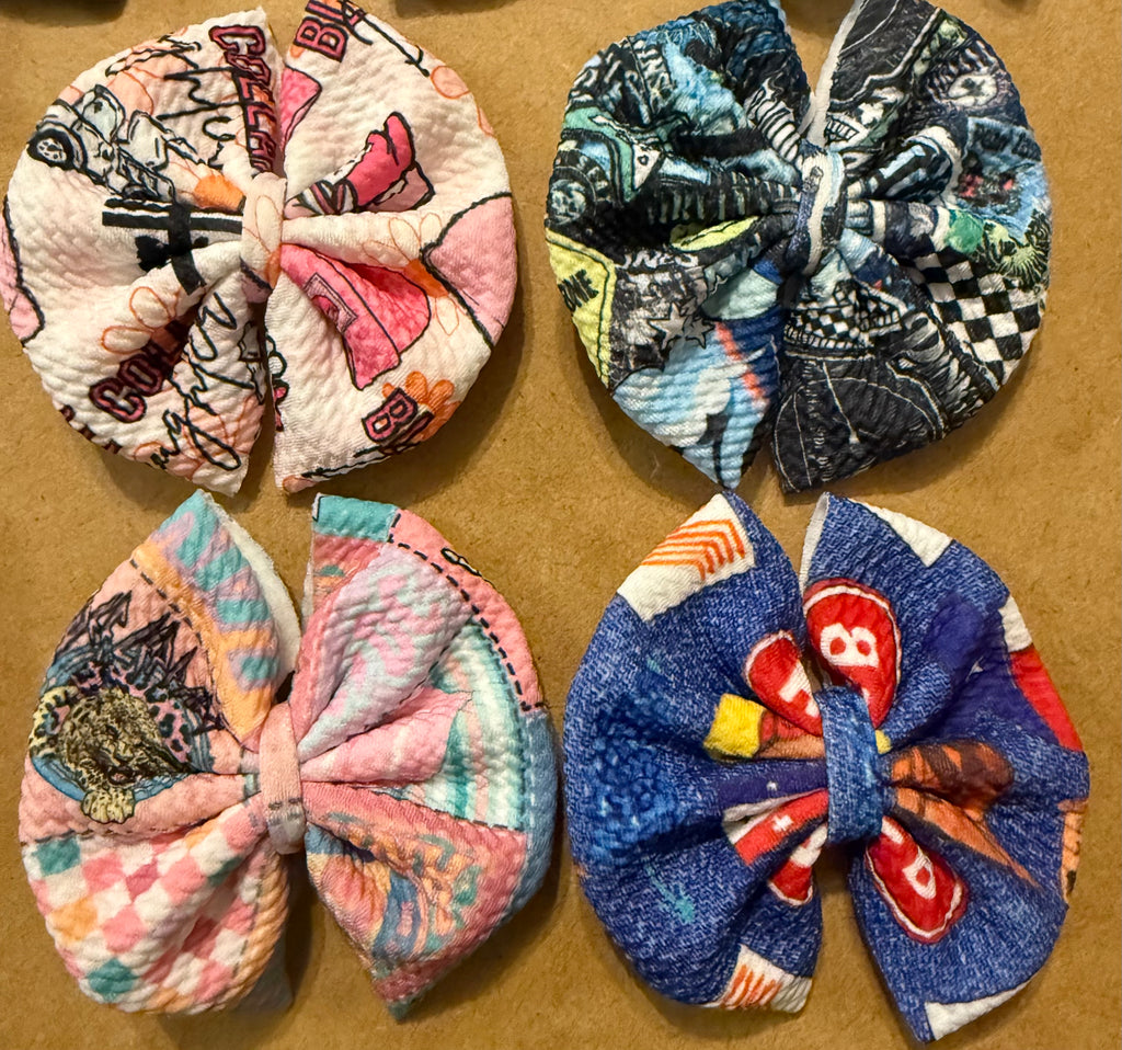 Bows On Clips - Pre Made