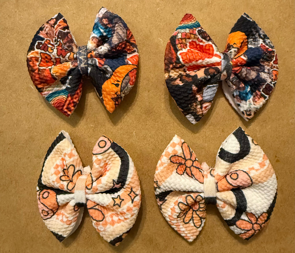 Bows On Clips - Pre Made